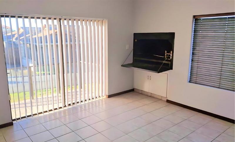 3 Bedroom Property for Sale in Heiderand Western Cape